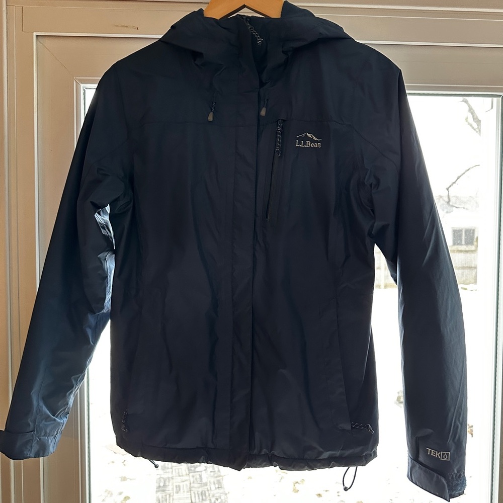 Womens L.L. bean rain jacket